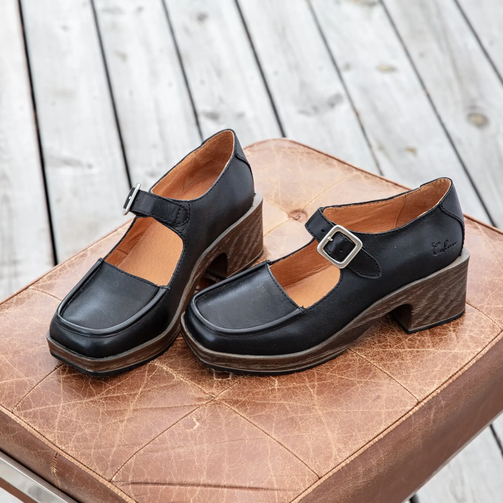 iwa_black_4.webp Flash Sale Iwa Low Heel Soft Clogs | High Heel Soft Clogs