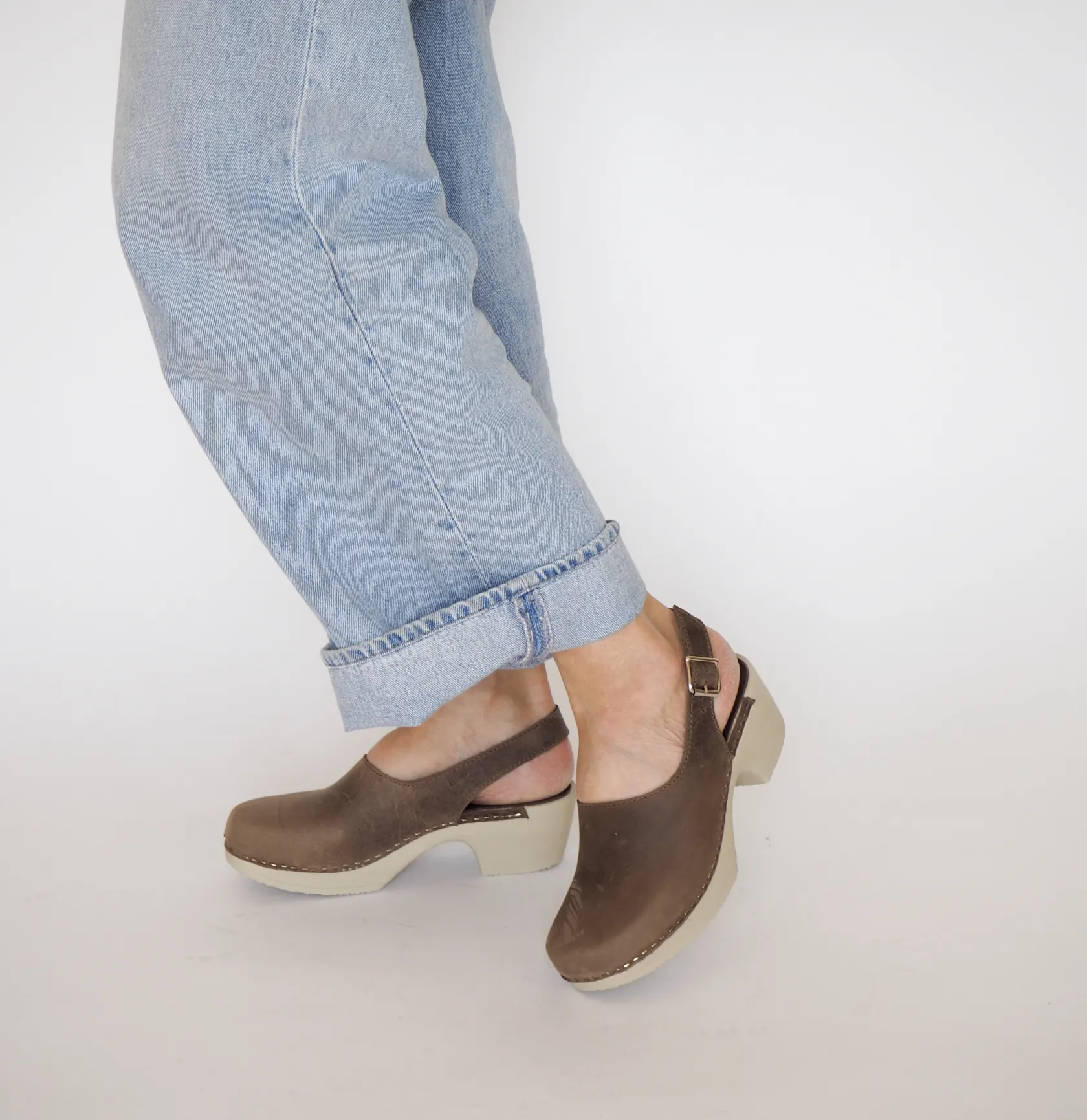 lilja_brown_1-1.webp Hot Lilja Sale/archive