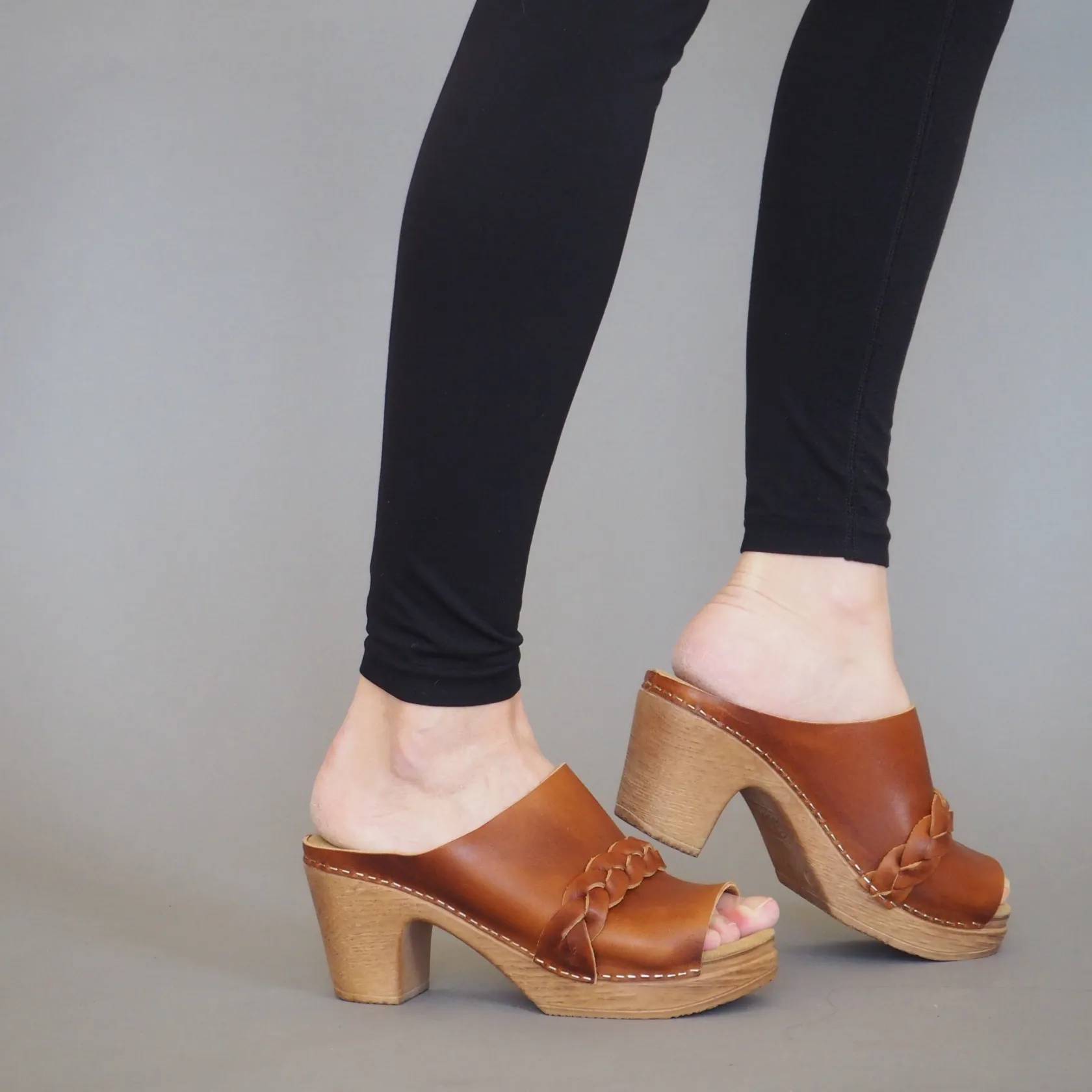 nova_brown_1.webp Hot Nova Sale/archive