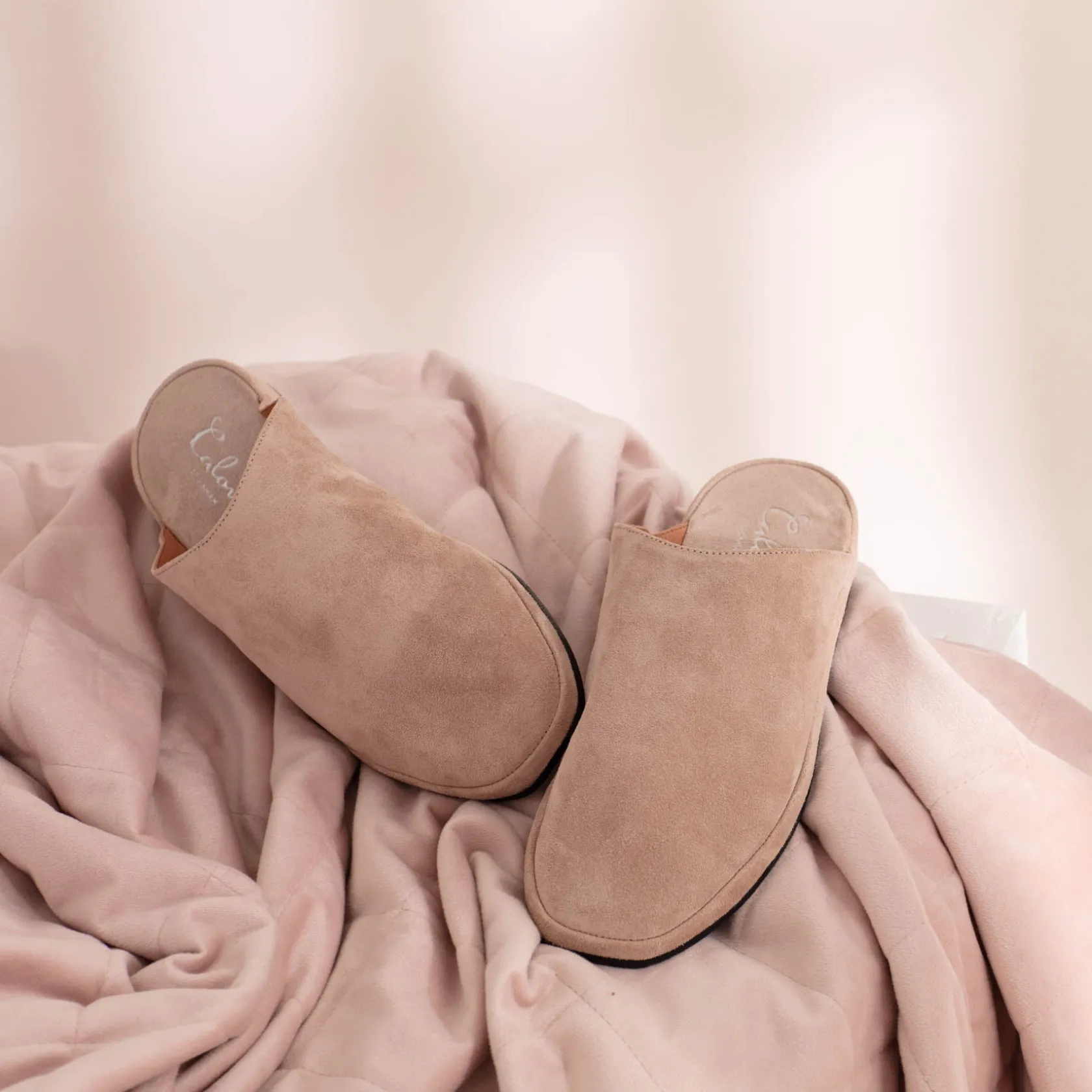tara_indoor__outdoor_slipper_3-1.webp Best Tara indoor & outdoor Slipper Sale/archive | Luxury Slippers